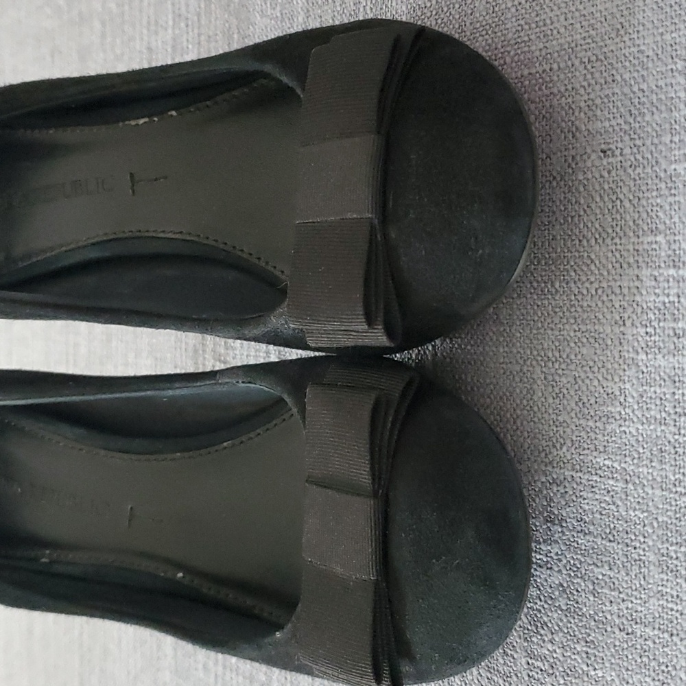 Banana Republic Suede Block Heels, 6 - Picture 5 of 11
